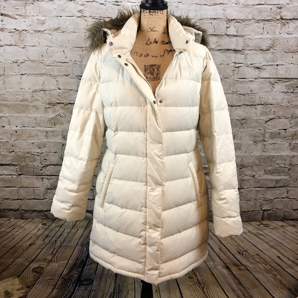 THE NORTH FACE • Winter White Puffer - Picture 3 of 8